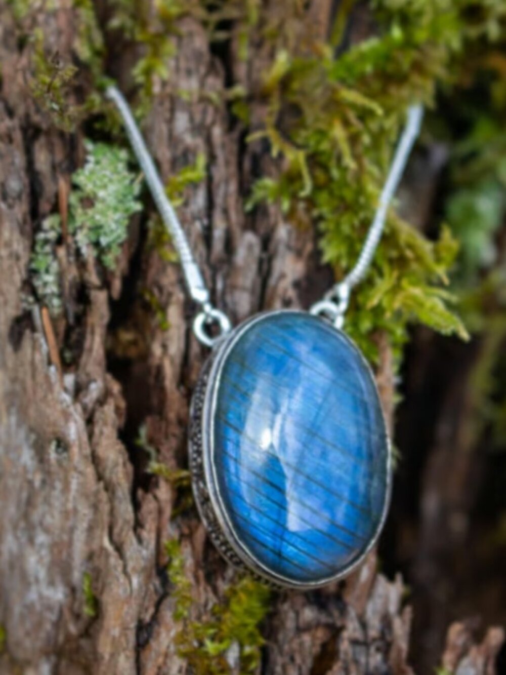 Bright Labradorite & Silver Necklace
